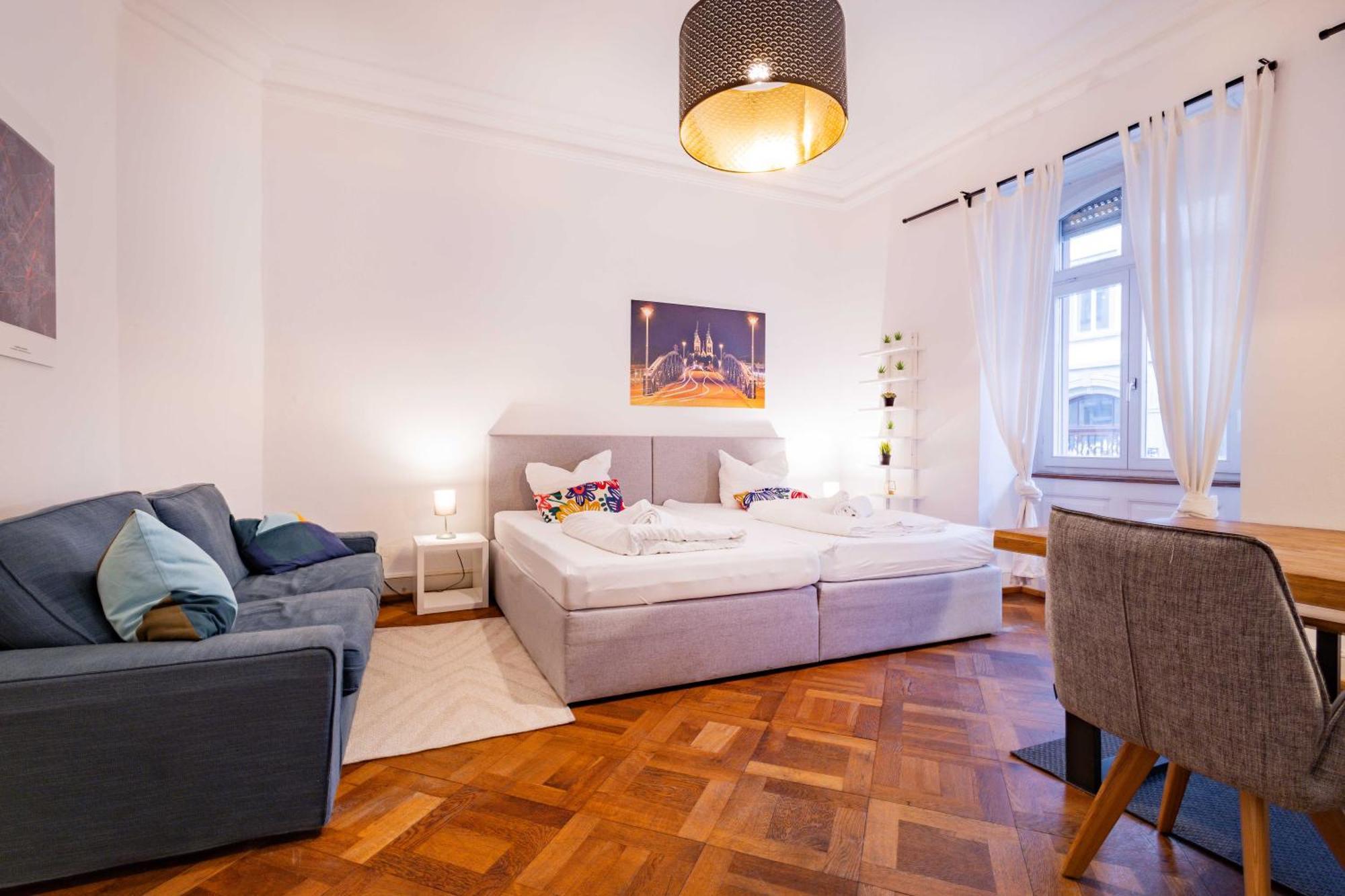 Stayinn "Heart Of The City" Suite Friburgo em Brisgóvia Exterior foto