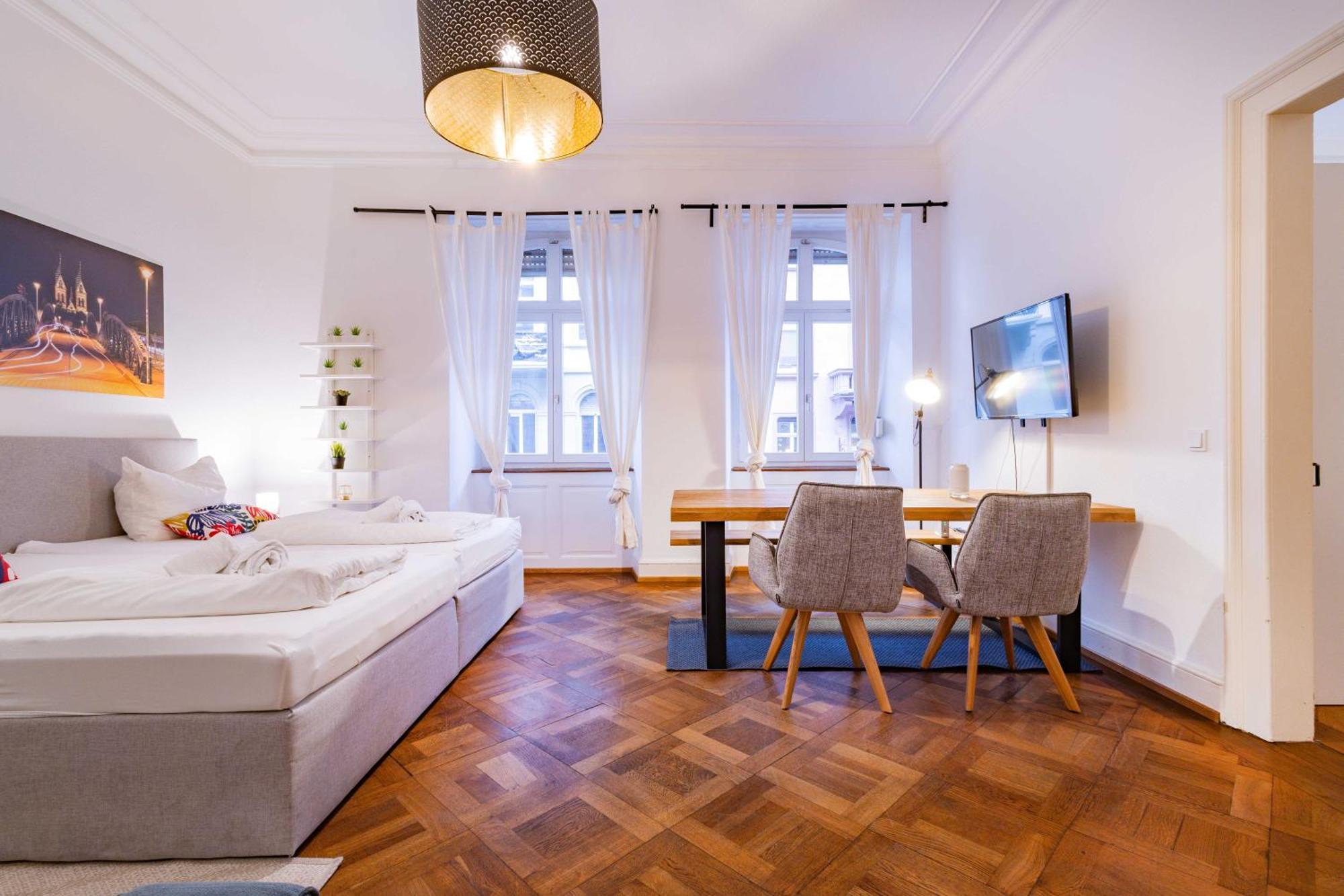 Stayinn "Heart Of The City" Suite Friburgo em Brisgóvia Exterior foto